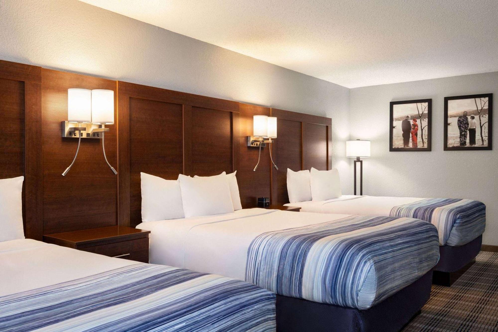 Americinn By Wyndham Williamsburg Eksteriør billede