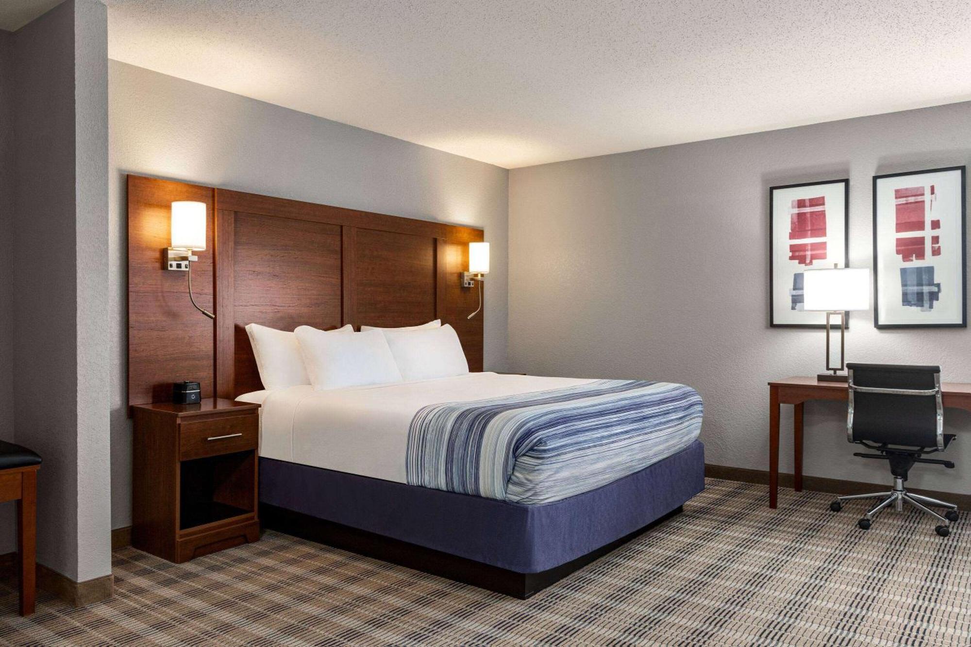 Americinn By Wyndham Williamsburg Eksteriør billede